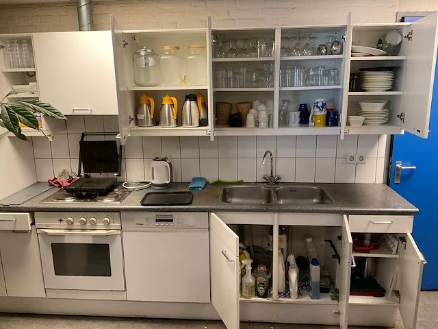 Partij keukeninhoud - afbeelding 7 van  12