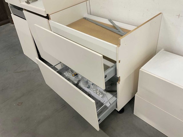 Partij keukenkasten - afbeelding 9 van  12