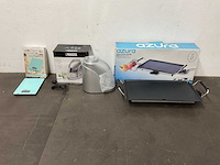 Partij keukenmachines - weegschaal, ice crusher, grill plaat - afbeelding 1 van  2