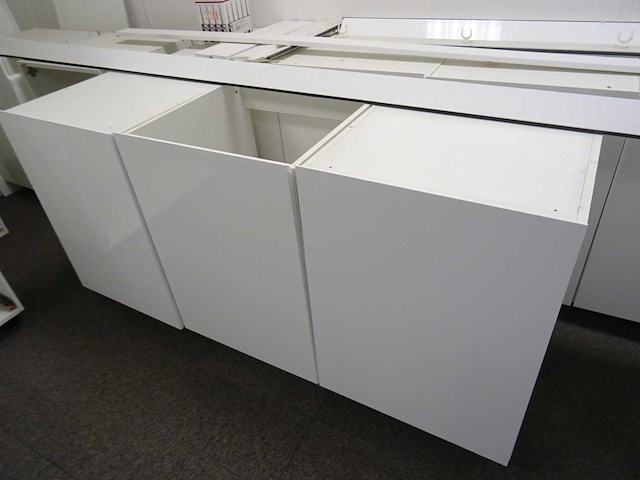 Partij keukenonderdelen - afbeelding 12 van  16