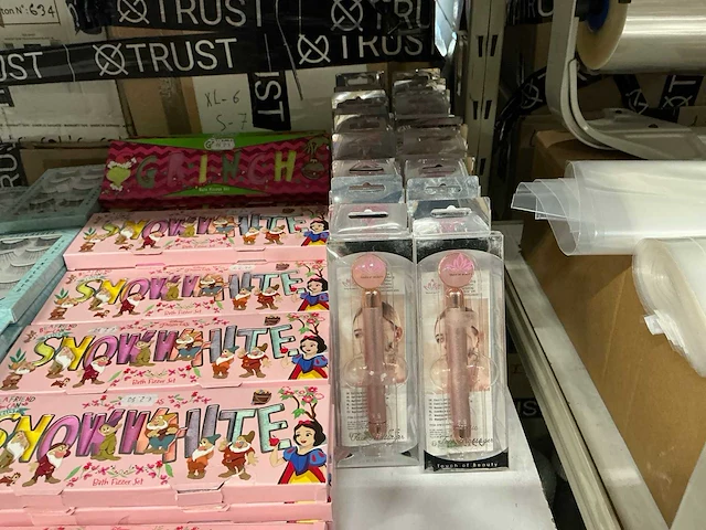 Partij kinder cosmetica/overige (113x) - afbeelding 4 van  6