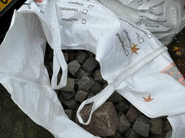 Partij kinderkoppen 4 big bags - afbeelding 4 van  5