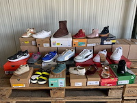 Partij kinderschoenen (20x) - afbeelding 1 van  9