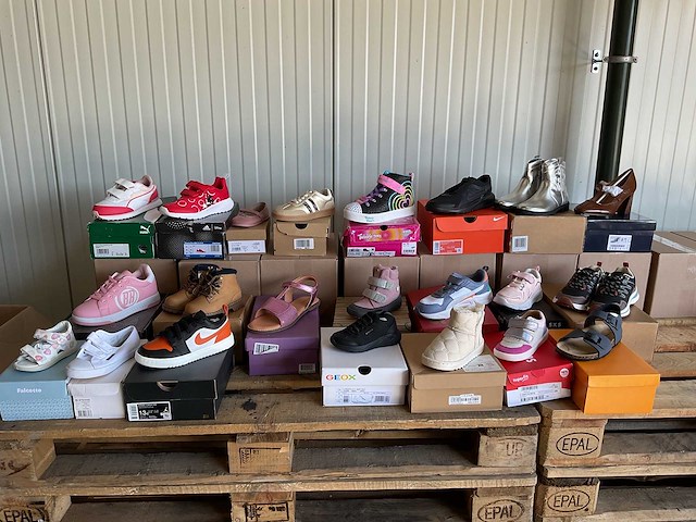 Partij kinderschoenen (22x) - afbeelding 1 van  9