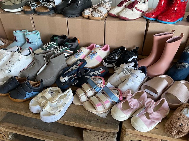 Partij kinderschoenen (38x) - afbeelding 3 van  12