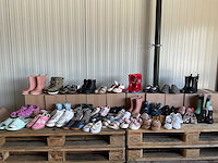 Partij kinderschoenen (38x) - afbeelding 1 van  12