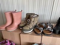Partij kinderschoenen (38x) - afbeelding 8 van  12