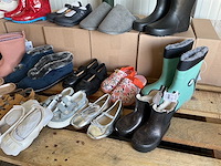 Partij kinderschoenen (38x) - afbeelding 12 van  12