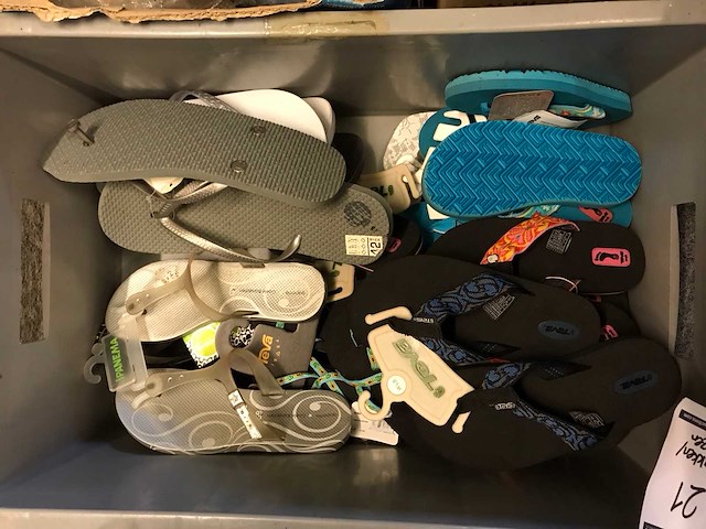 Partij kinderslippers - afbeelding 4 van  8