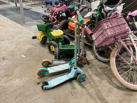 Partij kindervoertuigen - afbeelding 3 van  5