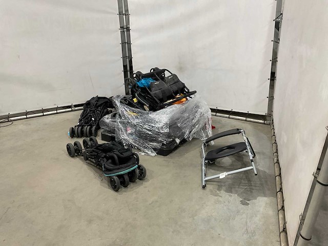 Partij kinderwagens - afbeelding 1 van  6