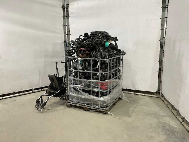 Partij kinderwagens - afbeelding 1 van  6