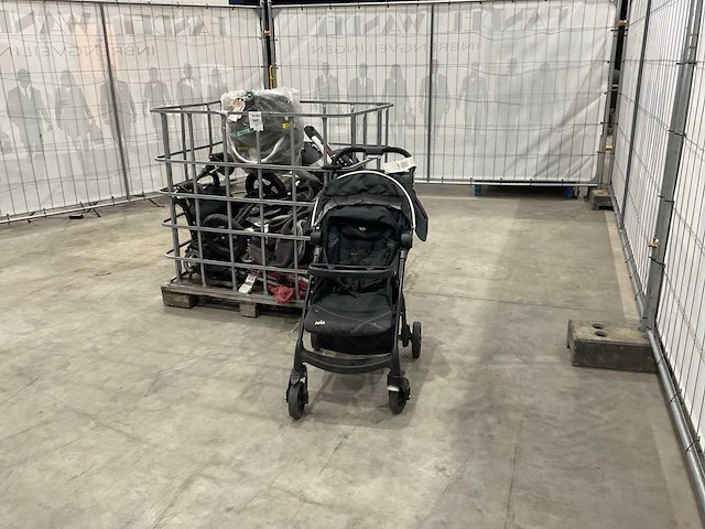 Partij kinderwagens - afbeelding 1 van  3