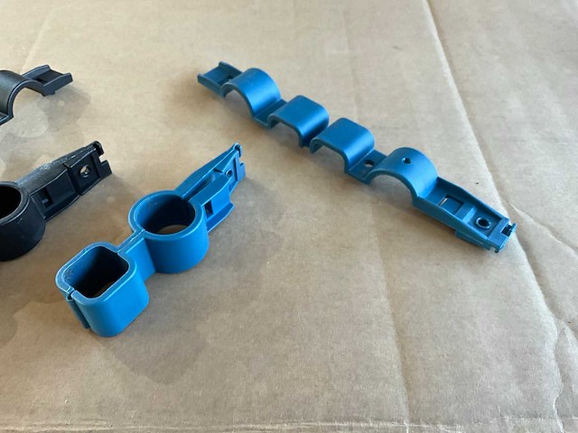 Partij kippenlijn klemmen - afbeelding 4 van  5