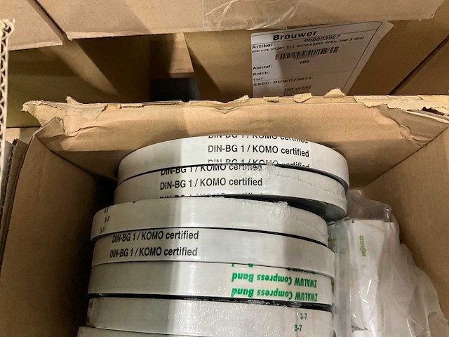 Partij kit & tape - afbeelding 8 van  11