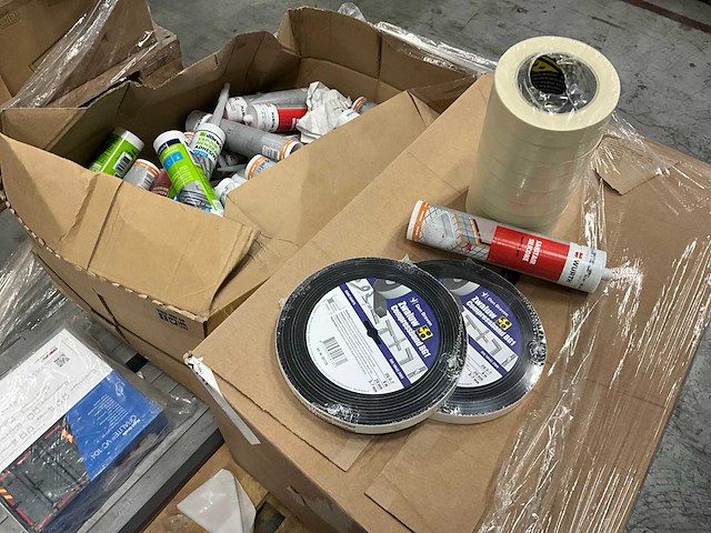 Partij kit & tape - afbeelding 1 van  6