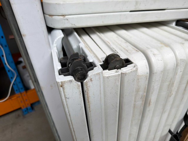 Partij klaptafels (diverse uitvoeringen) (13x) - afbeelding 2 van  3