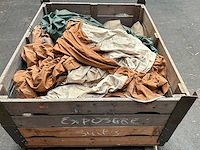 Partij kleden en zeil - afbeelding 2 van  3