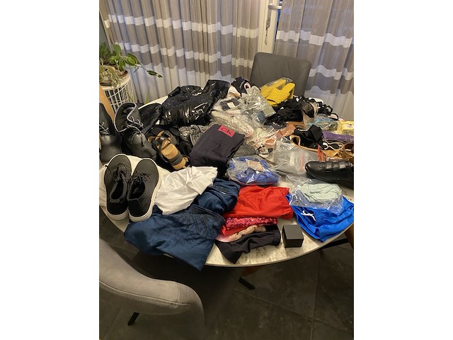 Partij kleding - diverse merken en maten - afbeelding 2 van  5