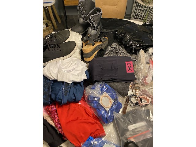 Partij kleding - diverse merken en maten - afbeelding 3 van  5