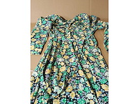 Partij kleding (1300x) - afbeelding 61 van  61