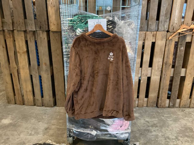 Partij kleding (200x) - afbeelding 2 van  11