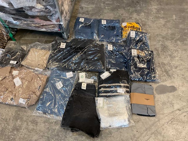 Partij kleding (280x) - afbeelding 5 van  12