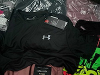 Partij kleding (480x) - afbeelding 9 van  25