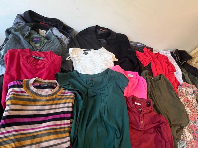 Partij kleding + 500 stuks - afbeelding 10 van  43