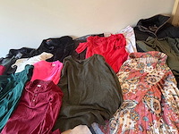 Partij kleding + 500 stuks - afbeelding 12 van  43