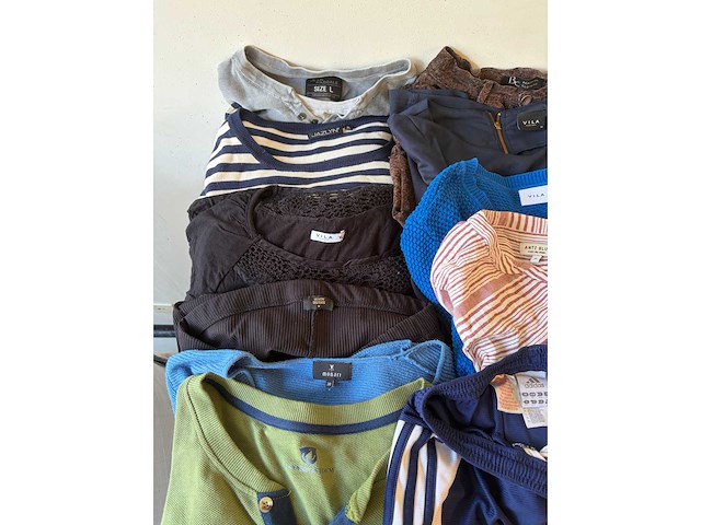 Partij kleding + 500 stuks - afbeelding 14 van  43