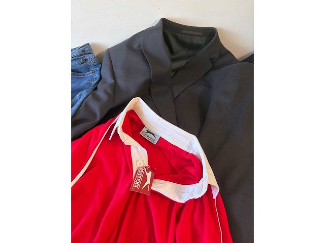 Partij kleding + 500 stuks - afbeelding 18 van  43