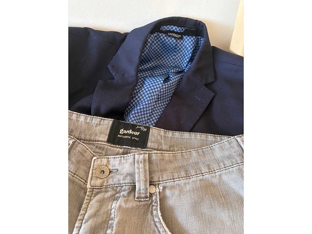 Partij kleding + 500 stuks - afbeelding 19 van  43