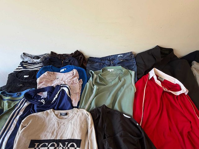 Partij kleding + 500 stuks - afbeelding 24 van  43