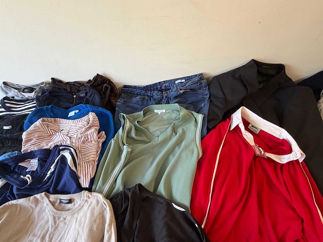 Partij kleding + 500 stuks - afbeelding 26 van  43