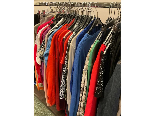 Partij kleding | dames | maat l - afbeelding 6 van  7