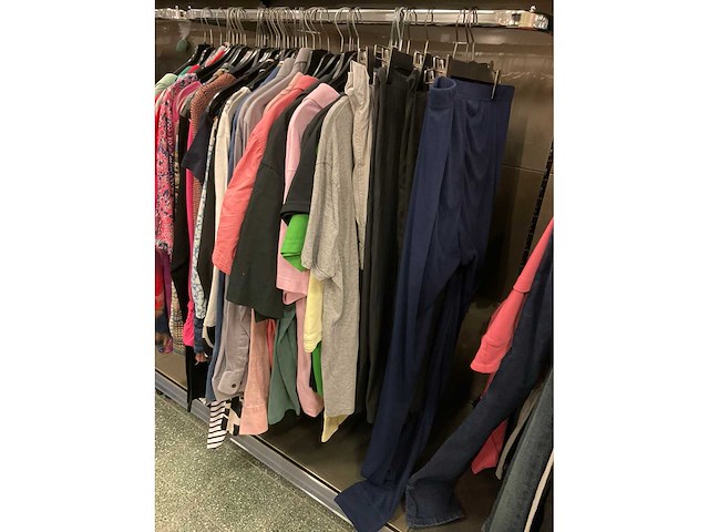Partij kleding | dames | maat xl - afbeelding 5 van  7