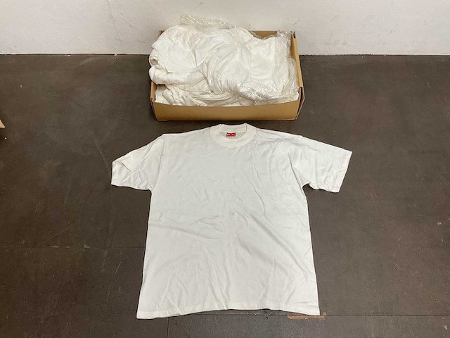 Partij kleding en accessoires - afbeelding 5 van  8