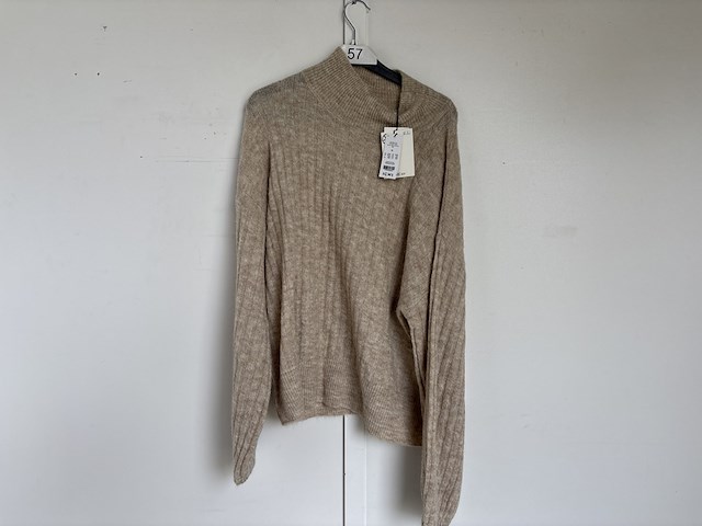 Partij kleding, guess, sisters point, saint tropez, only carmakoma, ichi, tommy hilfiger - afbeelding 5 van  8