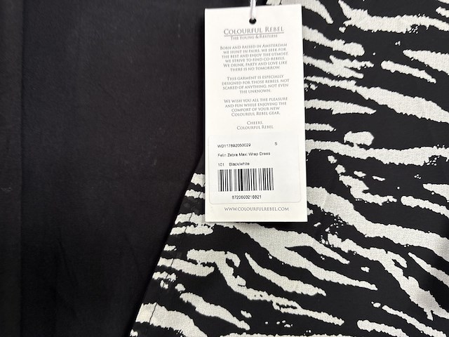 Partij kleding, jdy, only carmakoma, jack & jones, superdry, ichi, colourful rebel - afbeelding 3 van  8