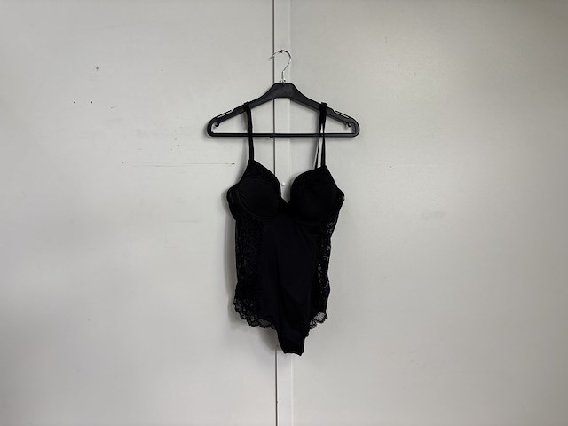 Partij kleding, jdy, sisters point, object collectors item, b.young, vero moda - afbeelding 10 van  13