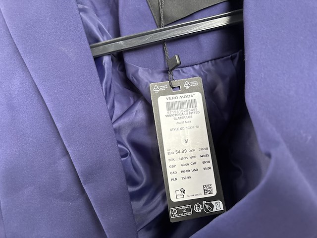 Partij kleding, jdy, sisters point, object collectors item, b.young, vero moda - afbeelding 11 van  13