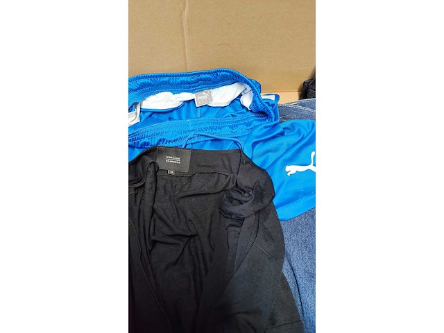 Partij kleding mix - circa 700 stuks - afbeelding 4 van  52