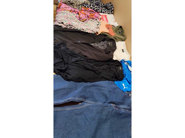 Partij kleding mix - circa 700 stuks - afbeelding 6 van  52