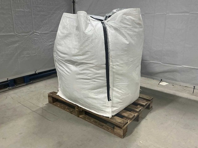 Partij kleding mix - circa 700 stuks - afbeelding 1 van  52