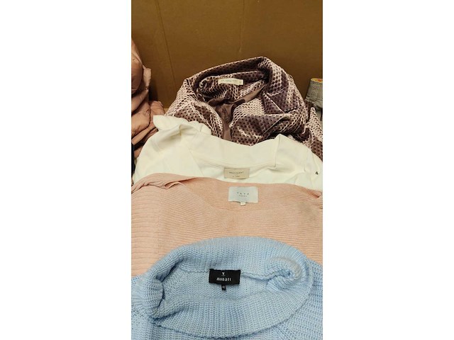 Partij kleding mix - circa 700 stuks - afbeelding 15 van  52