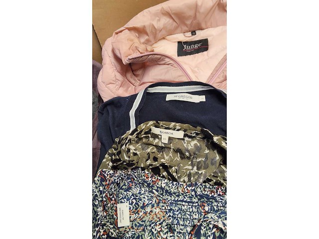 Partij kleding mix - circa 700 stuks - afbeelding 16 van  52