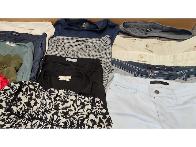 Partij kleding mix - circa 700 stuks - afbeelding 35 van  52