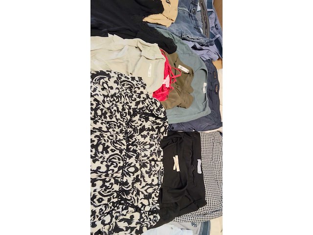 Partij kleding mix - circa 700 stuks - afbeelding 37 van  52