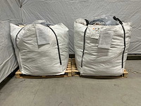 Partij kleding mix +1100 stuks - afbeelding 1 van  3